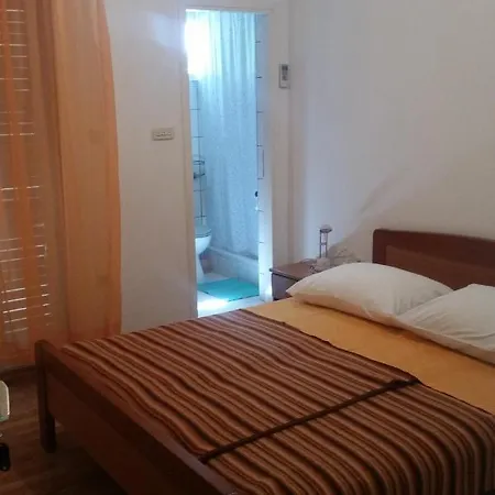 Sveta Nedilja 11433a Apartment *