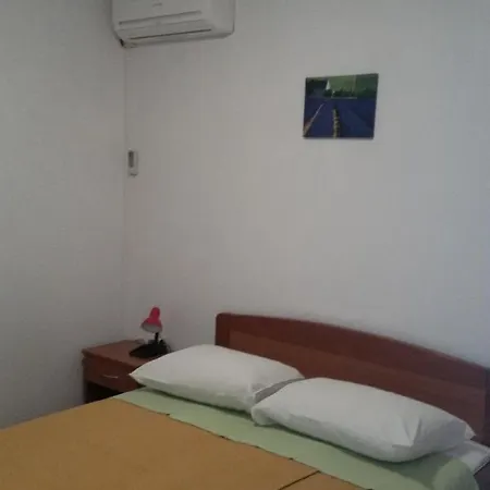 Sveta Nedilja 11433a Apartment *