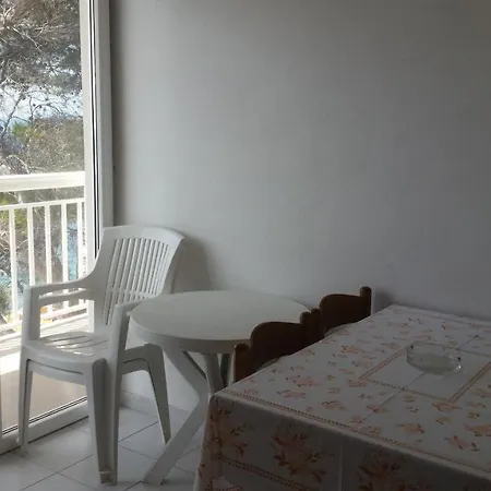 Sveta Nedilja 11433a Apartment